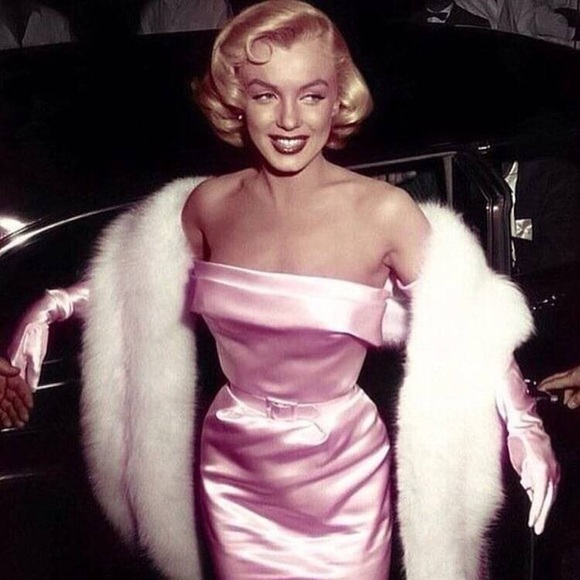 Marilyn game is on hold while I recover 💋 - Picture 13 of 14